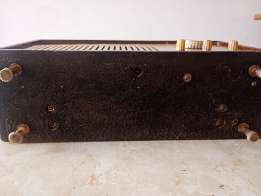 Sony TR-835 desktop transistor AM/SW radio, vintage, 1960s / Unique